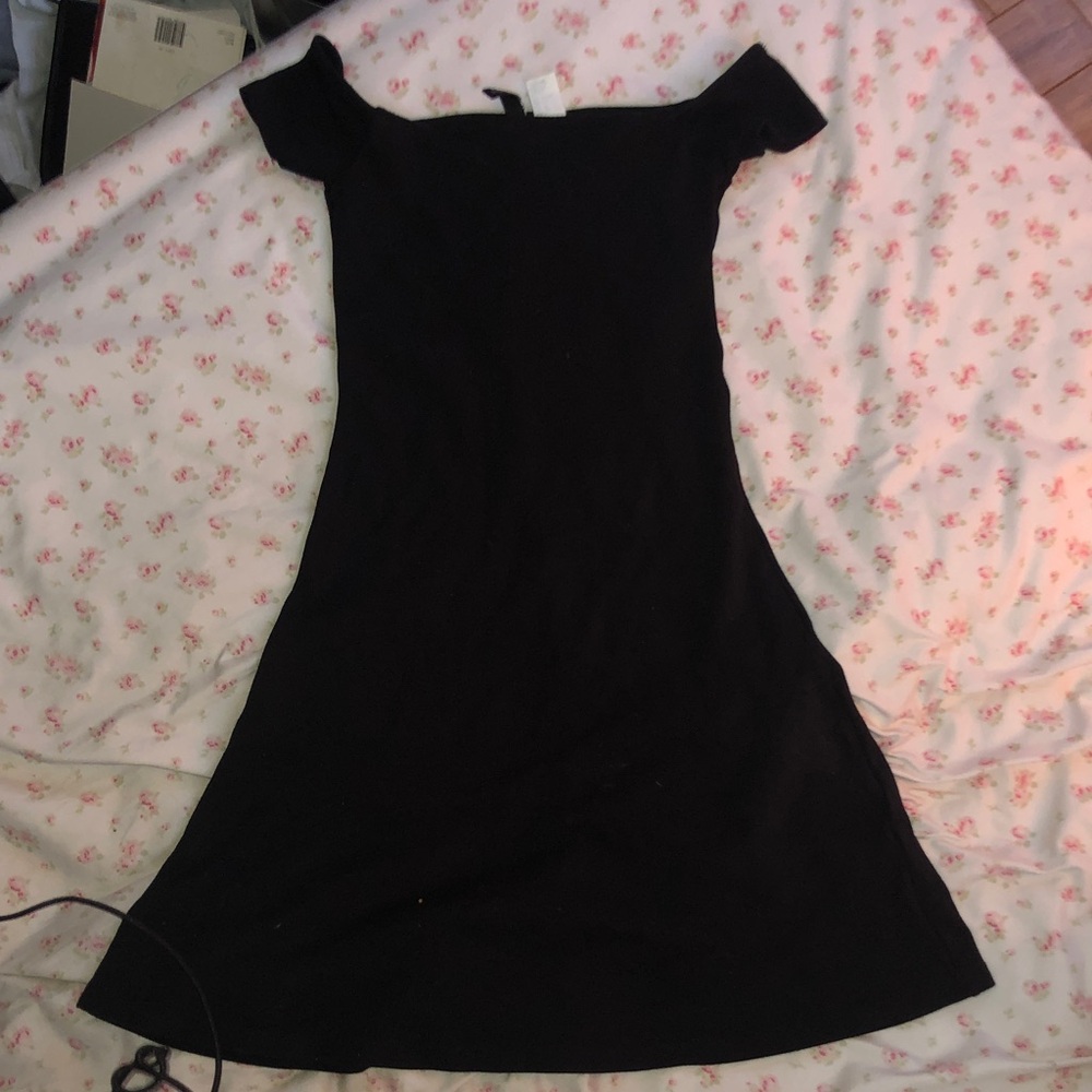 H&M Black Off-Shoulder Mini Dress